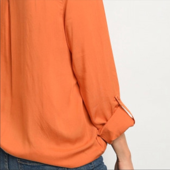 🆕❗️LAST ONE❗️143rd STYLE HAUS LACE UP TOP - Picture 4 of 7